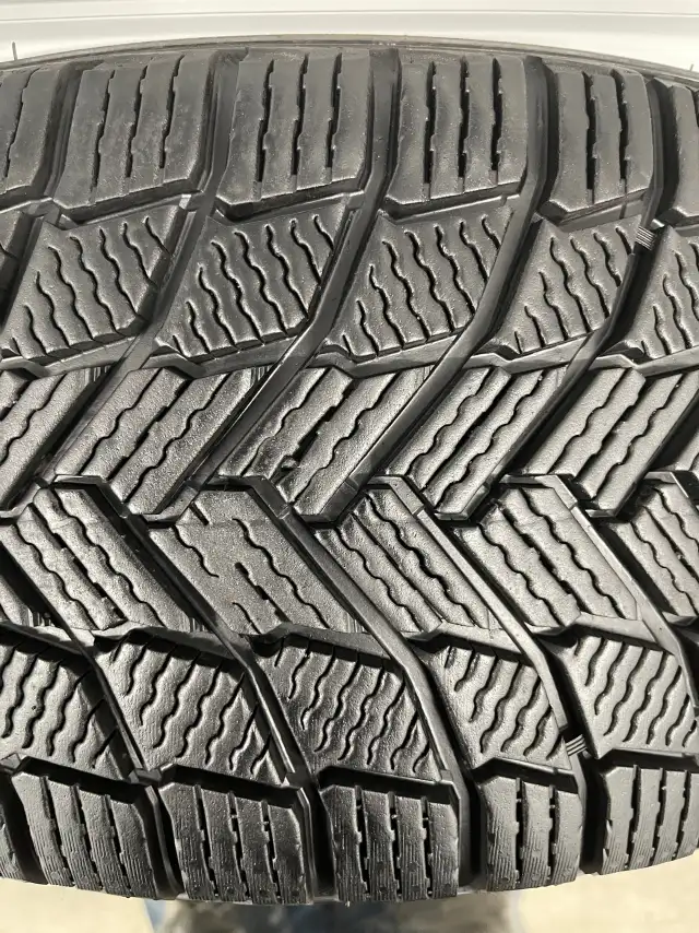 Pair2️⃣:  235/45R18 98H  XL MICHELIN X-Ice Snow. in Tires & Rims in Mississauga / Peel Region - Image 9