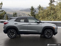 Conquer every journey with confidence in this impressive 2023 Chevrolet Trailblazer LT, an SUV engin... (image 5)