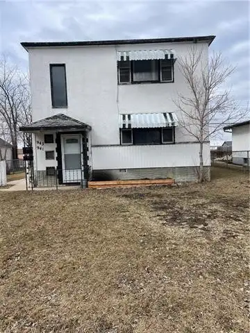 Available June 1 - Upper level 3 bedroom duplec in Windsor ParkMonthly Rent: $1850.00. This 3 bedroo...