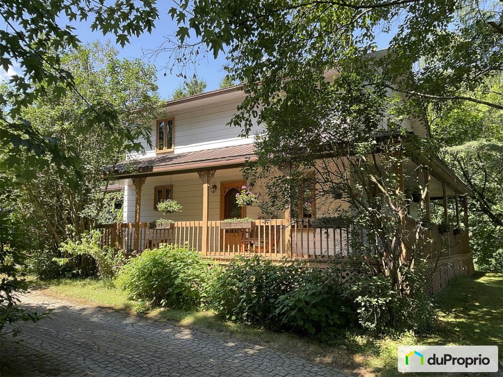 $550,000 - 2 Storey for sale in St-Lambert-De-Lauzon — photo 1