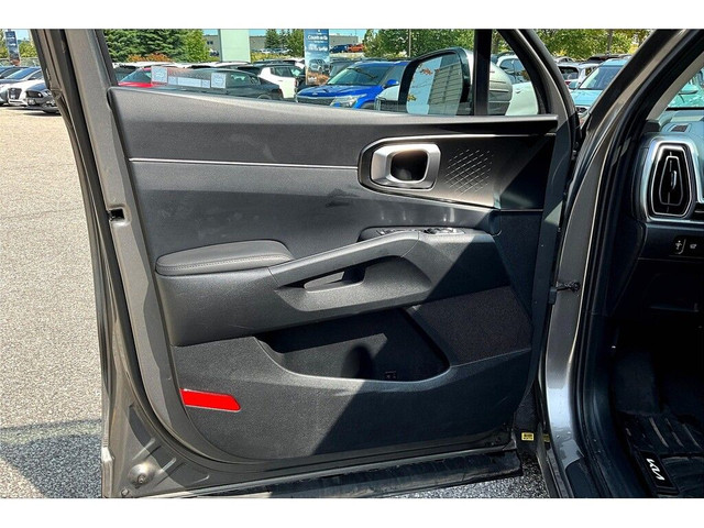 2025 Kia Sorento Hybrid EX in Cars & Trucks in Barrie - Image 2