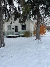 702 Athol STREET Regina, Saskatchewan