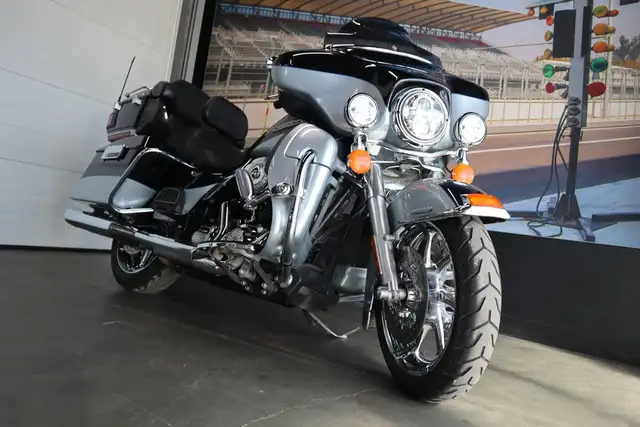 2012 Harley-Davidson Touring FLHTK - Electra Glide Ultra Limited in Sport Touring in Edmonton - Image 4