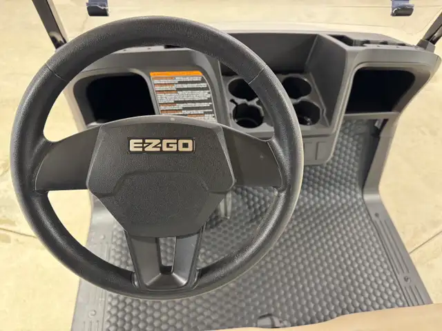 2026 E-Z-GO RXV 2 Valor S EX1-White golf cart in ATVs in Vernon - Image 12