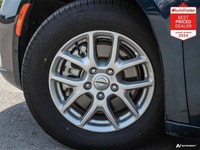 New Price! Odometer is 2103 kilometers below market average! Fathom Blue Pearlcoat 2024 Chrysler Pac... (image 8)