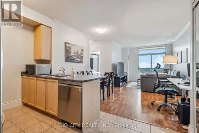 1113 - 3880 DUKE OF YORK BOULEVARD Mississauga (City Centre), On in Condos for Sale in Mississauga / Peel Region - Image 3