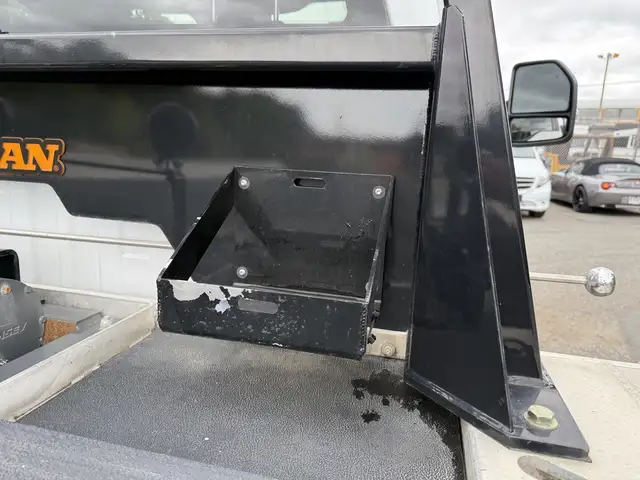 2022 Ford F600 XLT 4x4 20 Foot Roll Off Flatdeck Tow Truck in Heavy Trucks in Regina - Image 45