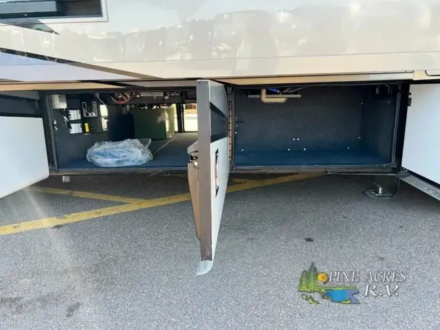 2024 Newmar Ventana 3512 Diesel Pusher in RVs & Motorhomes in Moncton - Image 75