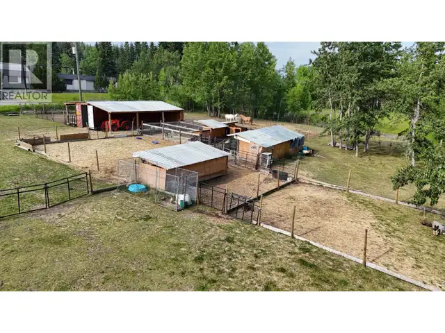7566 BRIDGE LAKE BUSINESS ROUTE 100 Mile House, British Columbia in Houses for Sale in 100 Mile House - Image 27