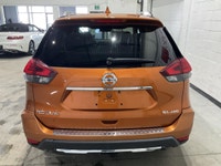 Le Nissan Rogue 2017 version SL AWD CUIR TOIT PANO MAGS CRUISE A/C CRUISE proposé par AutoStudio 72... (image 2)