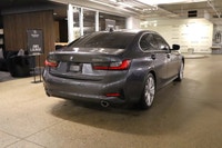 This BMW 3 Series has a strong Intercooled Turbo Premium Unleaded I-4 2.0 L/122 engine powering this... (image 6)