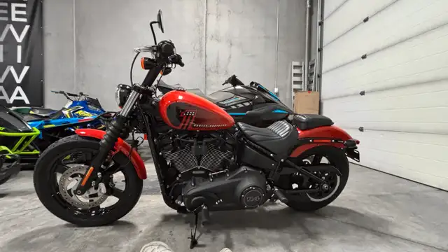 2023 Harley Davidson Street Bob 114 in Touring in Edmonton - Image 4