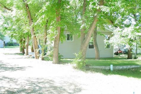 251 2nd AVENUE W in Houses for Sale in Moose Jaw - Image 2
