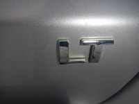 Traverse LT AWD ... Engine: V6 Cylinder Engine 3.6L/217CI L/100Km City: 16.0 L/100Km Hwy: 10.9 Safet... (image 8)