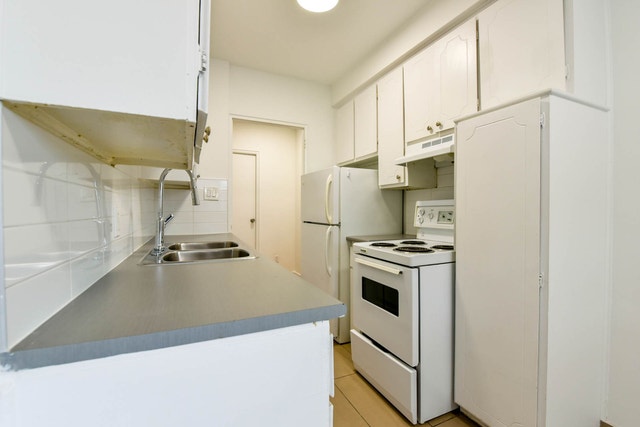 809 Bloomfield Avenue — photo 1