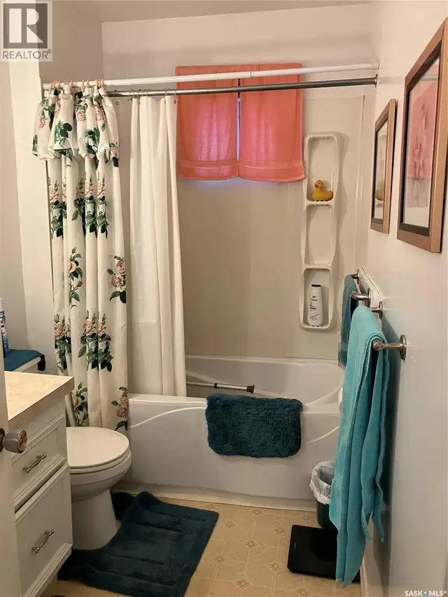 113 4th AVENUE SW Ituna, Saskatchewan in Houses for Sale in Regina - Image 26