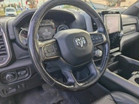 WOW! SPORT CREW CAB! EXTRA CLEAN INSIDE AND OUT! CLEAN CARFAX, NO ACCIDENTS, 5.7L HEMI V8, 4X4, LEAT... (image 1)