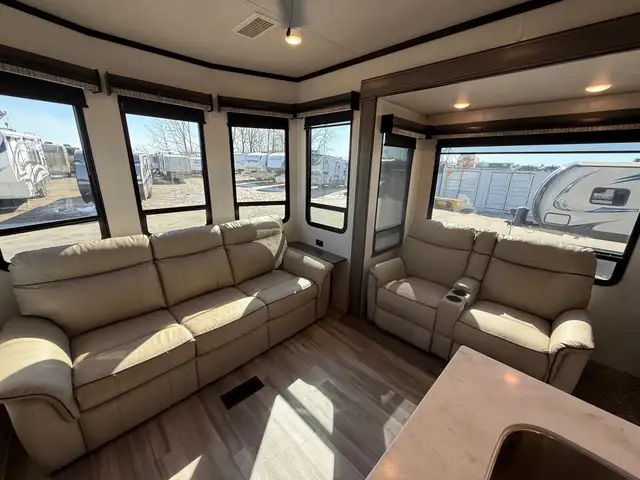 2022 Forest River Cedar Creek Cottage 40CDL in Travel Trailers & Campers in St. Albert - Image 15
