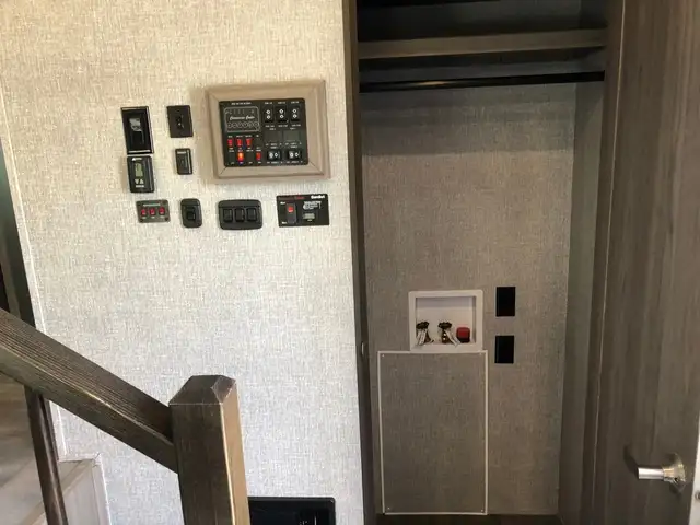 2020 Crossroads Cameo CE3801RK in Travel Trailers & Campers in St. Albert - Image 18