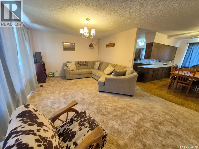 10 Yandeau CRESCENT Radville, Saskatchewan in Houses for Sale in Regina - Image 10