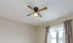 42-inch ceiling fan with light in Indoor Lighting & Fans in Mississauga / Peel Region - Image 2