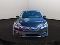 This Honda Accord Sedan has a dependable Regular Unleaded I-4 2.4 L/144 engine powering this Variabl... (image 5)