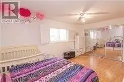 9 SALEM COURT Brampton (Brampton North), Ontario in Houses for Sale in Mississauga / Peel Region - Image 8