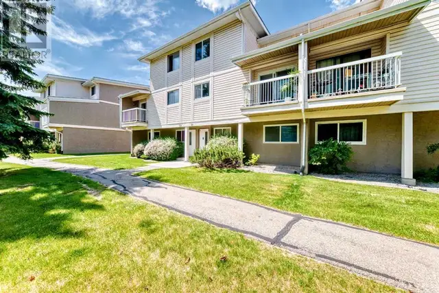 111, 3015 51 Street SW Calgary, Alberta62864759260930121