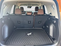 Check out this vehicle's pictures, features, options and specs, and let us know if you have any ques... (image 9)