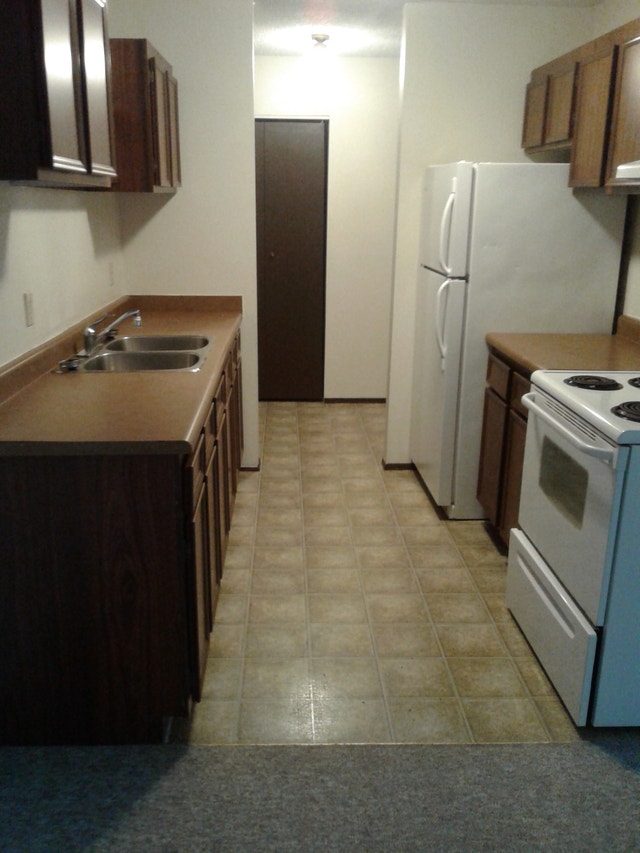 1912 Pacific Court Okanagan Place 2 Bedroom Long Term Rentals