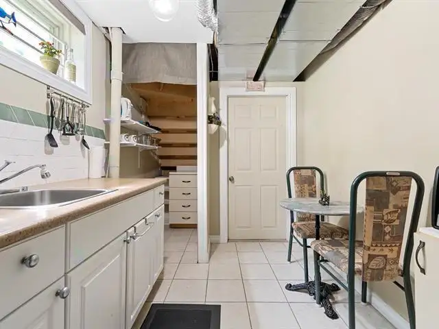 558 Av. des Tilleuls Gatineau (Aylmer), Quebec63006663875329122