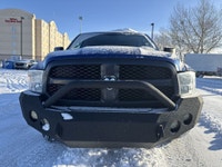 AMVIC Licensed Dealer AMVIC LICENSED DEALER//Stock Number: CU123413A *40/20/40 Bench Split Seat *Qua... (image 1)