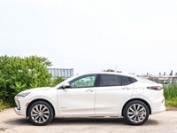 Efficient 1.2L Gas Engine with Automatic Transmission - Luxurious Leather Interior with Climate Cont... (image 8)