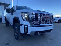 Take a look at this FULLY-LOADED Denali 3500 Heavy-Duty DURAMAX Diesel.... With every option includi... (image 7)