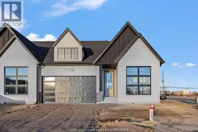 DeThomasis Custom Home-Ranch Semi, 2 Bdrm, 2 Bth, Silverleaf Estates-Nestled Btwn Huron Church & Dis...