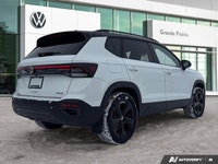 Navigating city streets or embarking on weekend getaways is effortless in this sophisticated 2025 Vo... (image 4)