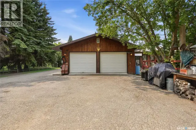 4 Pine STREET Katepwa Beach, Saskatchewan in Houses for Sale in Regina - Image 25