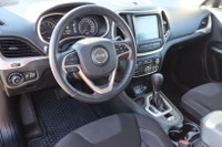 Engineered for Adventure with Uncompromising Capability. The Jeep Cherokee 4WD. A perfect fusion of... (image 8)