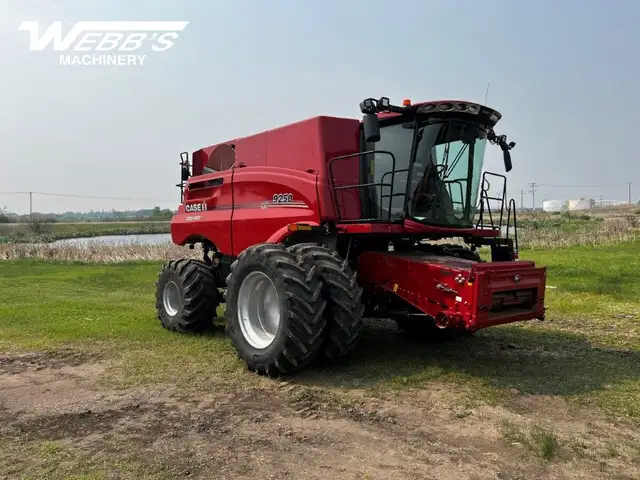 2024 Case IH 9250 Combine in Farming Equipment in Fort St. John - Image 5
