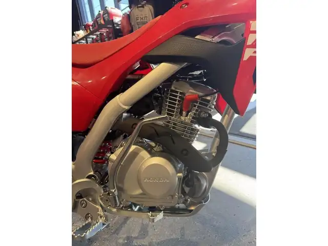 2026 Honda CRF 125 Small Wheel in Dirt Bikes & Motocross in Ottawa - Image 7