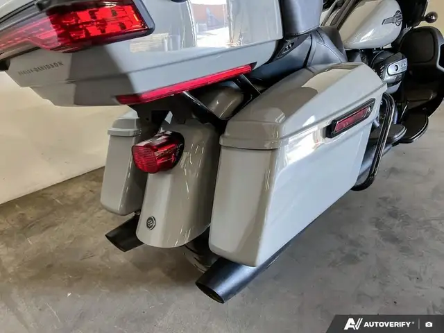 2024 Harley-Davidson FLTRK - Road Glide(TM) Limited in Sport Touring in Calgary - Image 24