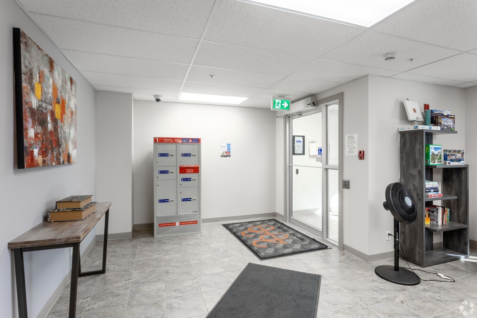 2 Bed 2 Bath Red Deer - $699 Security Deposit Promo 2