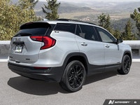 Discover the impressive capability and everyday comfort of this 2021 GMC Terrain SLE, featuring inte... (image 4)