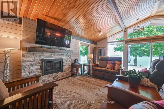 34 R7 ROAD Rideau Lakes, Ontario in Houses for Sale in Ottawa - Image 13