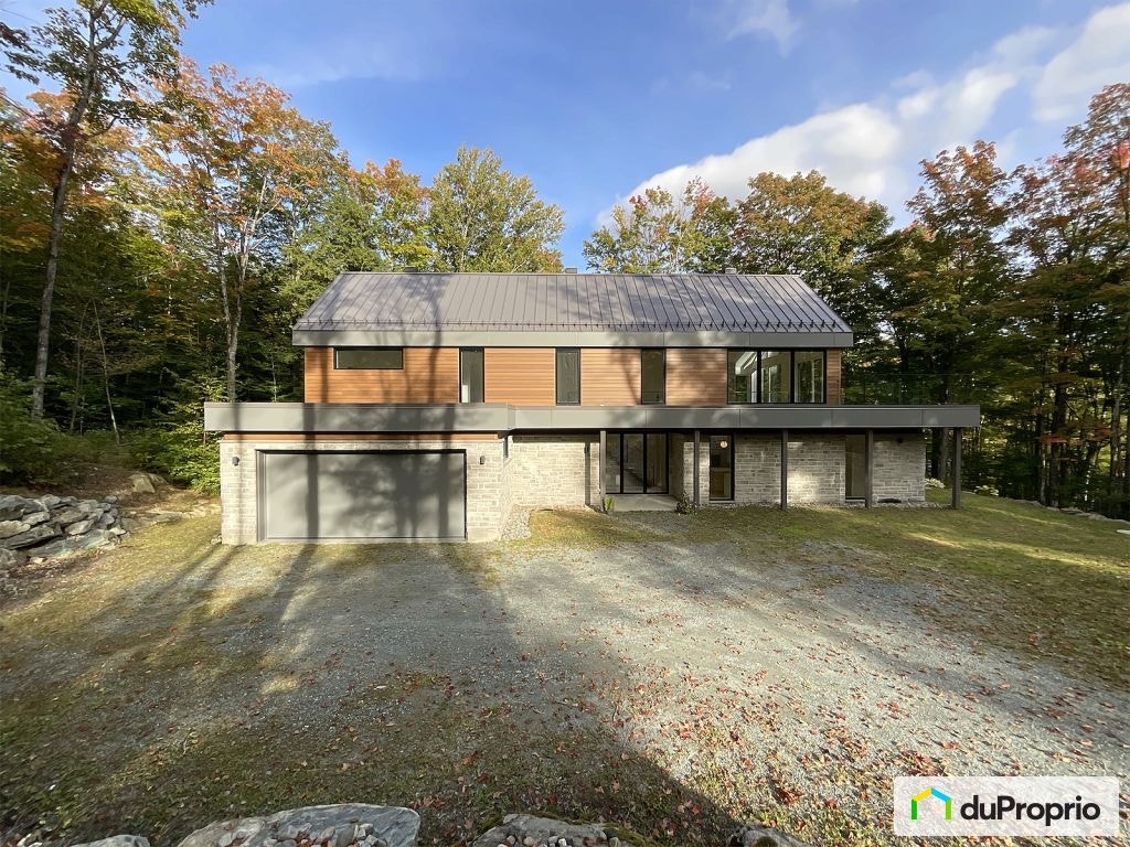 $1,375,000 - 2 Storey for sale in Eastman — photo 3