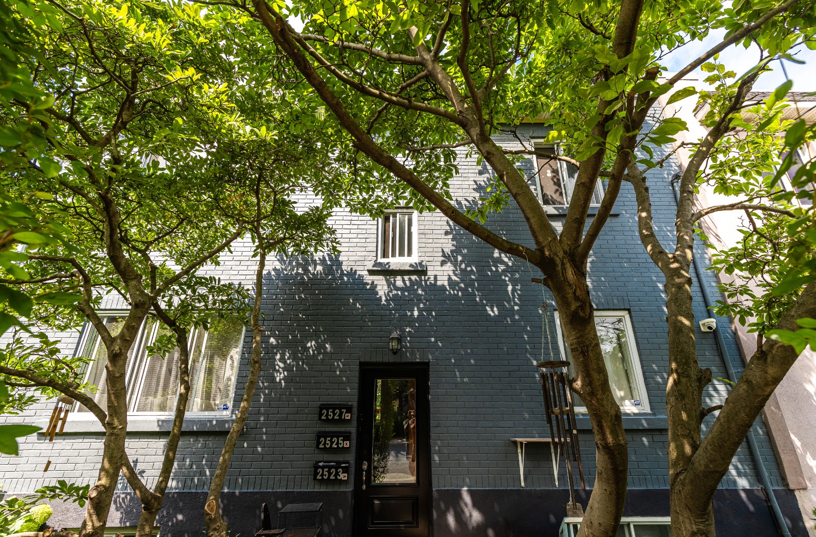 Triplex avec les trois logements libres à l'acheteur — photo 1