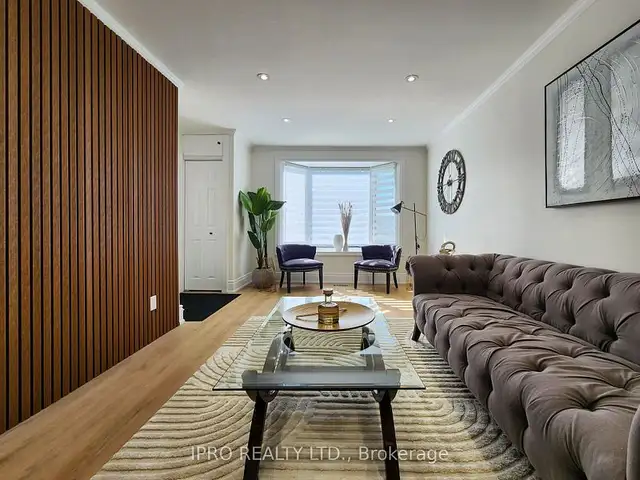 Beautifully renovated detached bungalow in Houses for Sale in Hamilton - Image 6
