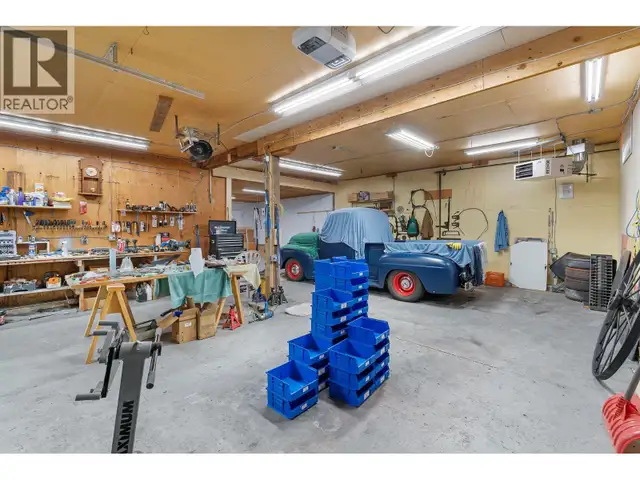 242 Haynes Street Penticton, British Columbia in Commercial & Office Space for Sale in Penticton - Image 9