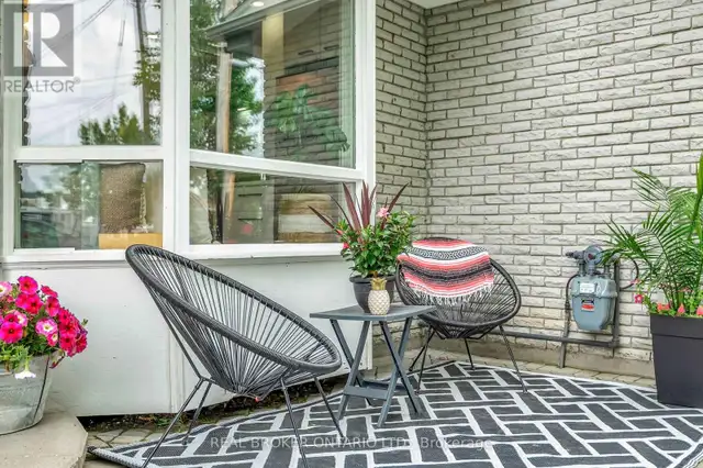 B - 6 ASHBURN DRIVE Ottawa, Ontario62864757226498122