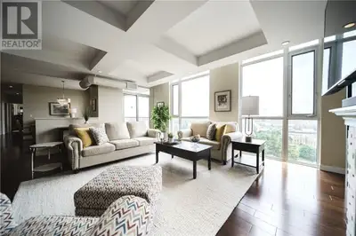 Welcome to luxurious living at Bauer Lofts in Uptown Waterloo. This exceptional 2-bedroom, 2-bathroo...